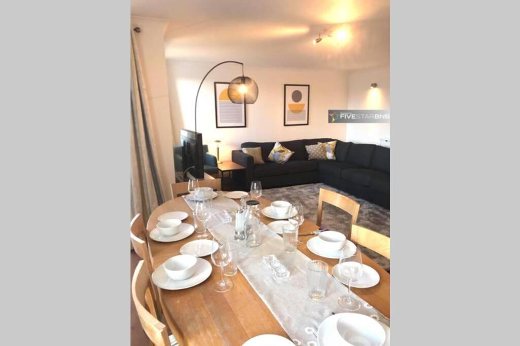 에든버러 Waterfront Living In Leith With Free Parking! 아파트 외부 사진